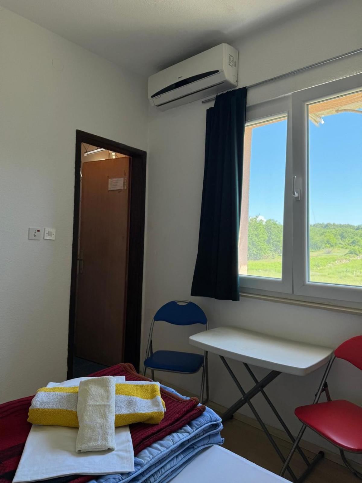 Pansion Ivanka Barac Međugorje Oda fotoğraf